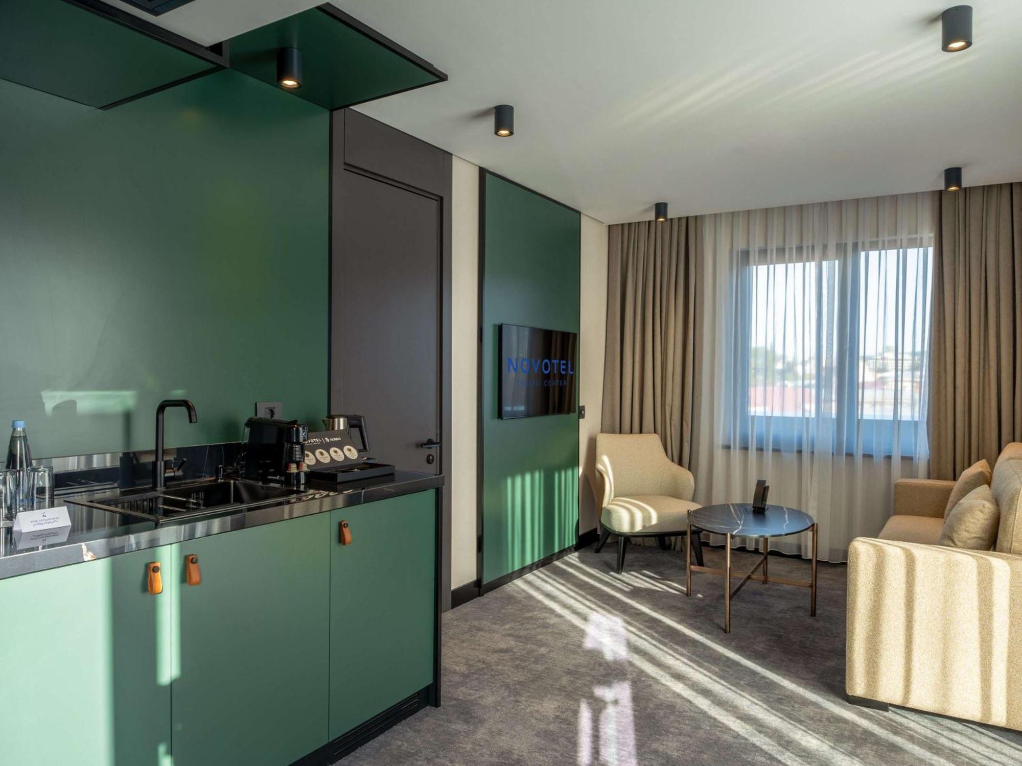 Novotel Tbilisi Center 外观 照片