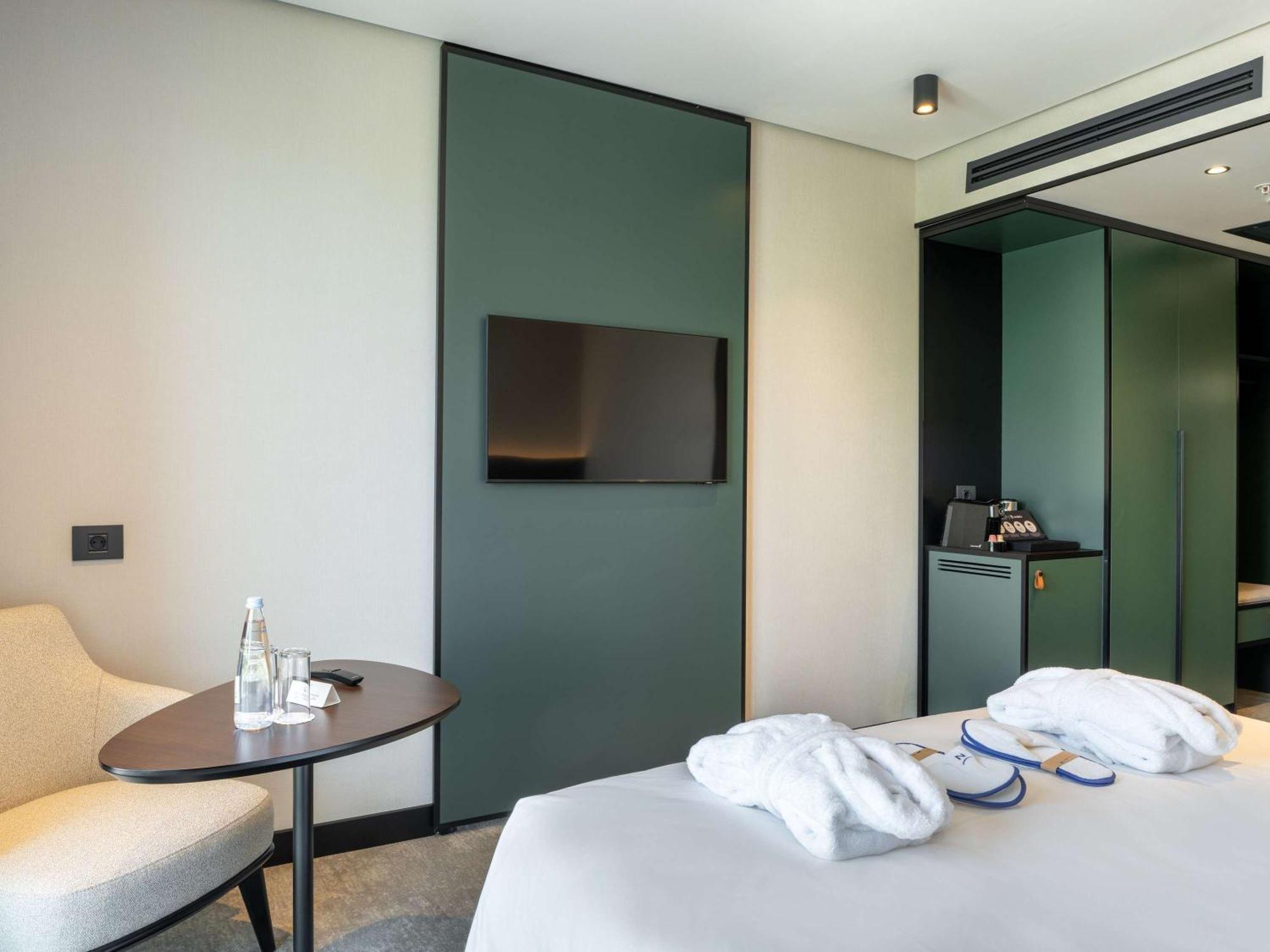 Novotel Tbilisi Center 外观 照片