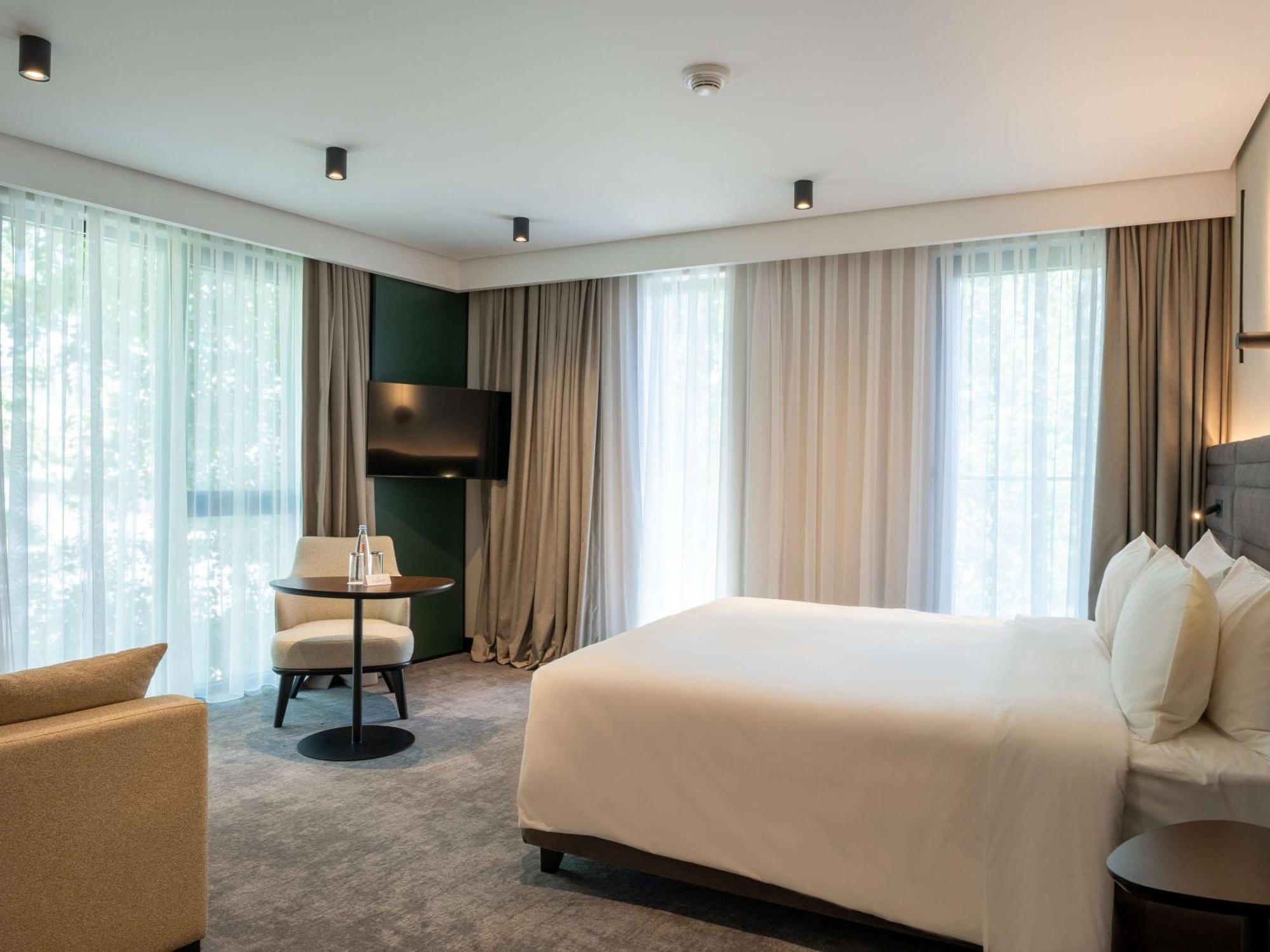 Novotel Tbilisi Center 外观 照片